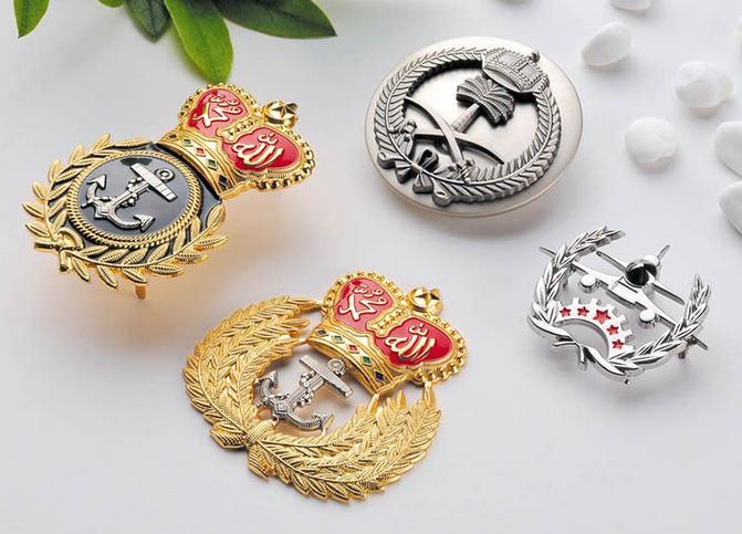 hot sale 20mm dia round shape lovely gift small tin button badge as your require