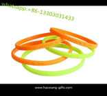 New arrival 1/4 inch embossed logo silicone wristbands/ bracelets