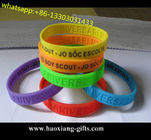 Cheap custom silicone bracelet/silicone wristband glow in the dark for events