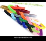 High quality gifts silicone wristband/bracelet debossed your logo in black color