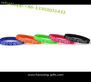 promotional customized 1/4 inches silicon wristband/bracelet for festivals