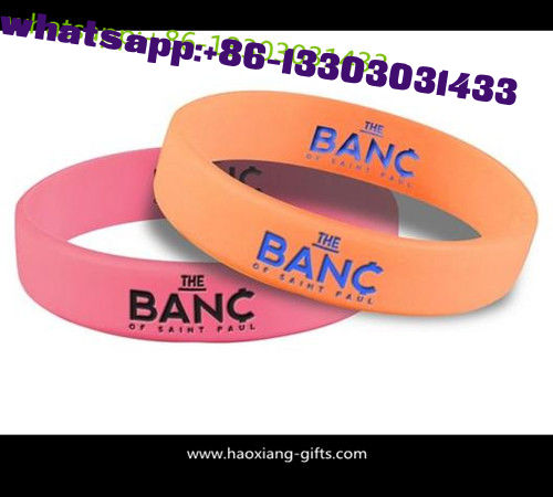 10 Years Experience Customized  Printed/Debossed/Embossed Logo Silicone wristband