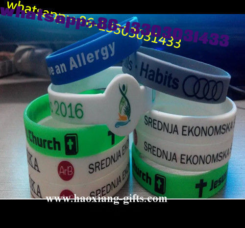 Letter Theme and Business Gift Use glow in dark color silicone bracelets