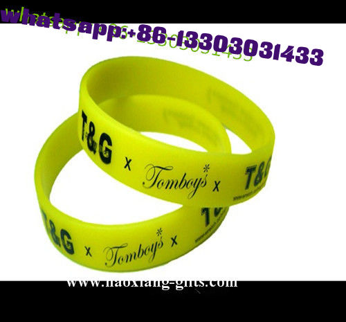 Artificial Style and Business Gift Use silicone bracelets as customized no MOQ