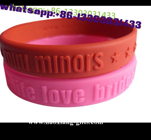 new products arts and crafts rubber gift silicone bracelet for promotional gift